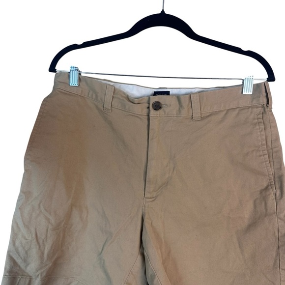 J. Crew Factory 7” Inseam Khaki Shorts Size 32 - Picture 8 of 8